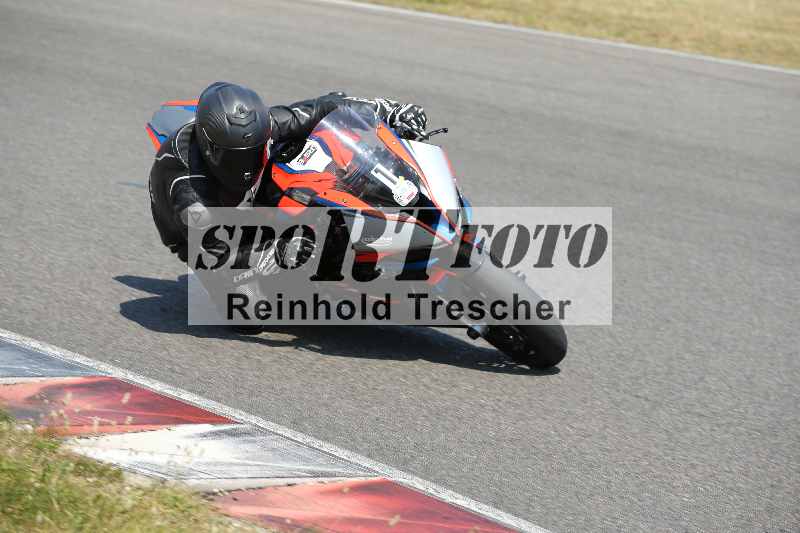 /Archiv-2023/28 05.06.2023 Moto Club Anneau du Rhin/rouge-expert/1